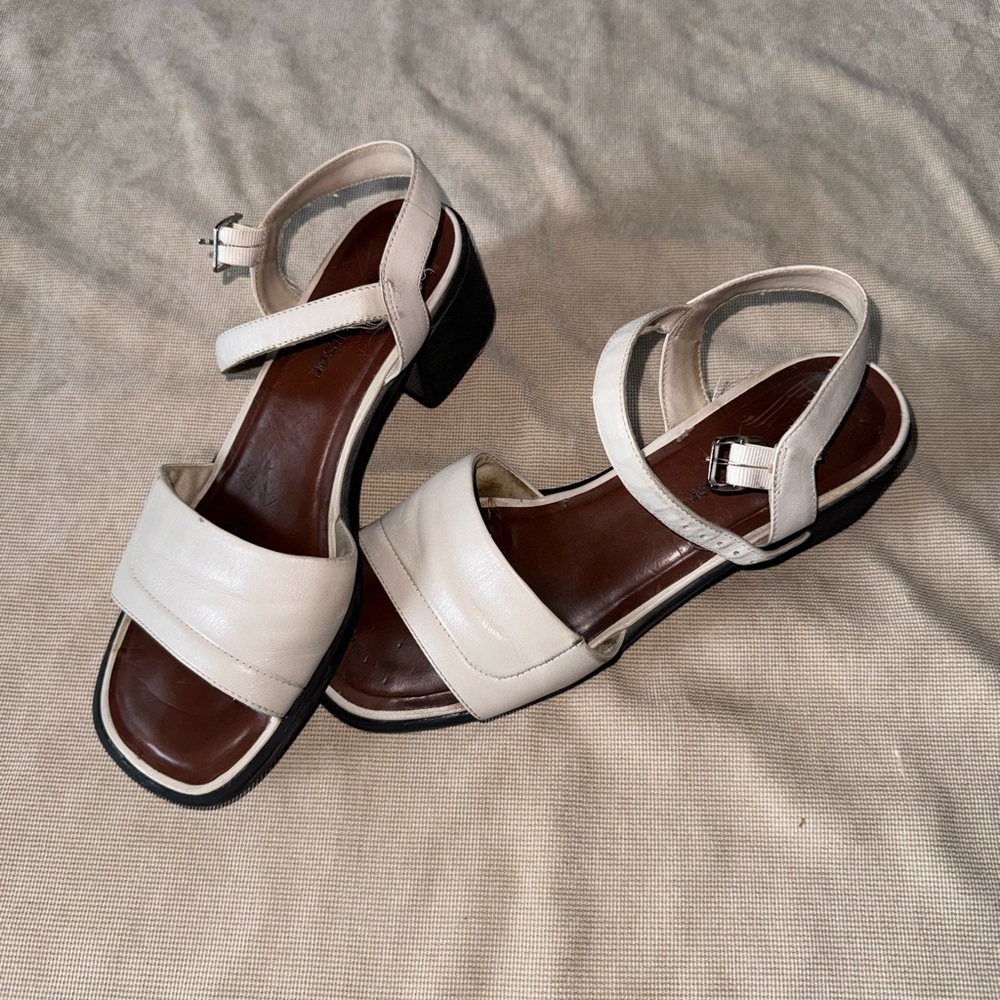 Naturalizer Sandals - Picture 3 of 5